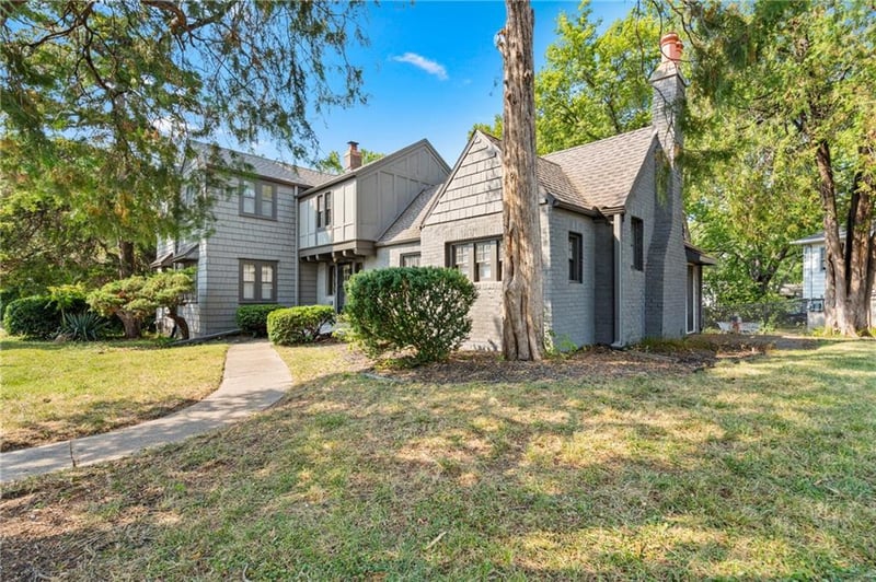 2118 Tauromee Ave, Kansas City, KS 66102