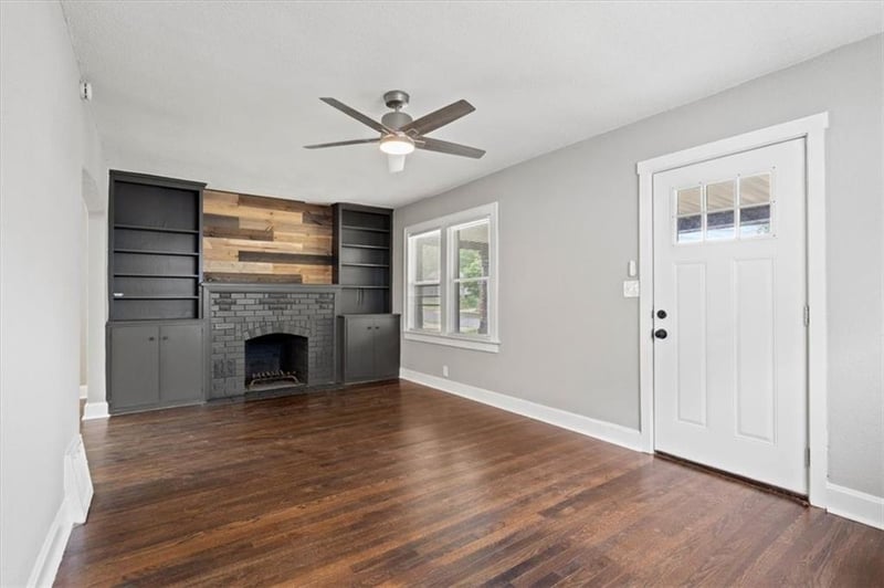 2241 68th St, Kansas City, MO 64132