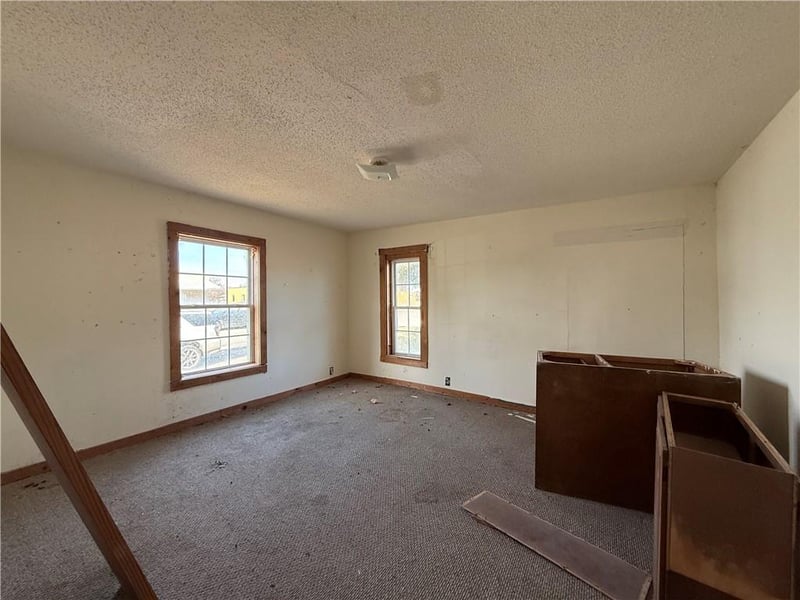801 E Park St, Rich Hill, MO 64779