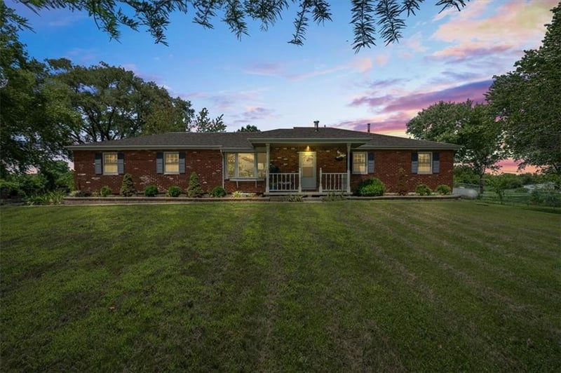 28010 Lone Jack/lee's Summ Rd, Lee's Summit, MO 64086