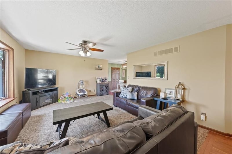 28010 Lone Jack/lee's Summ Rd, Lee's Summit, MO 64086