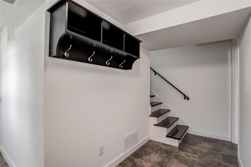 518 82nd St, Kansas City, KS 66112