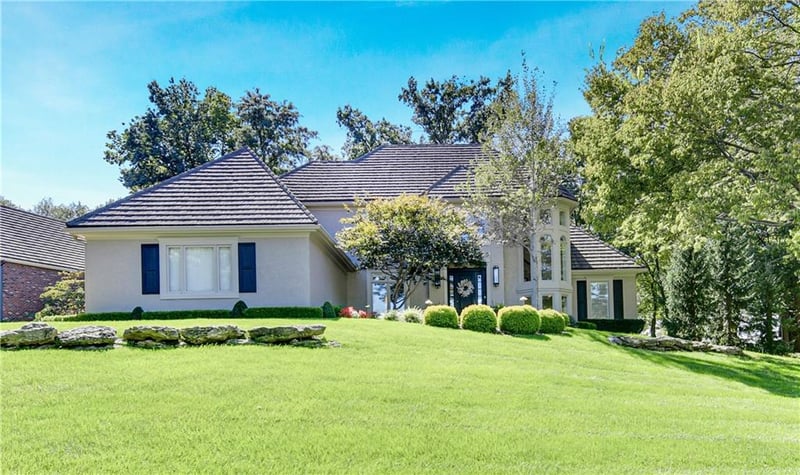 16849 S Highland Ridge Dr, Loch Lloyd, MO 64012