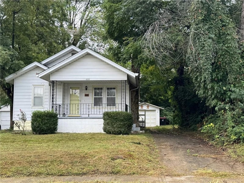 620 Grover St, Warrensburg, MO 64093