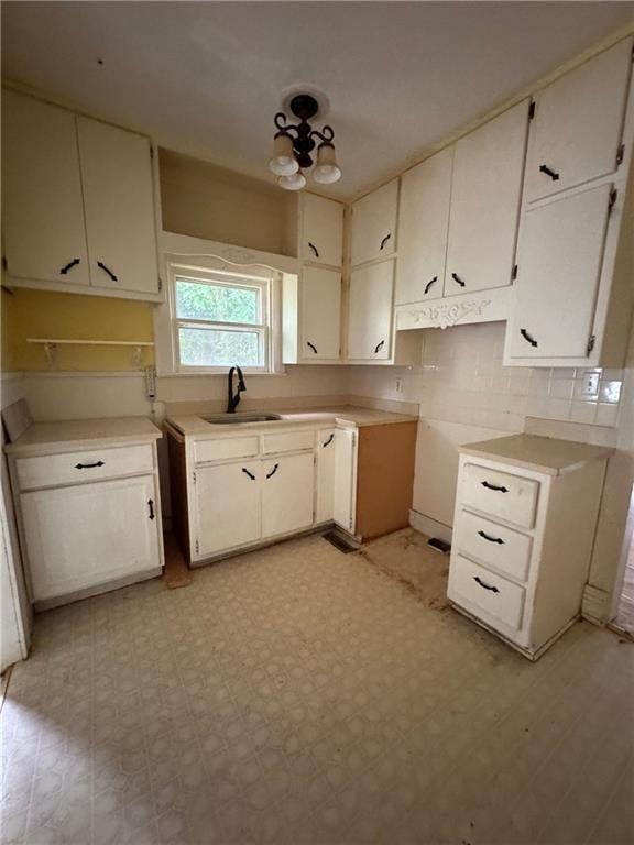 620 Grover St, Warrensburg, MO 64093