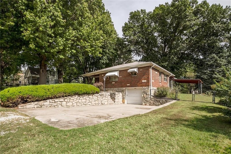 3003 54th St, Kansas City, KS 66104