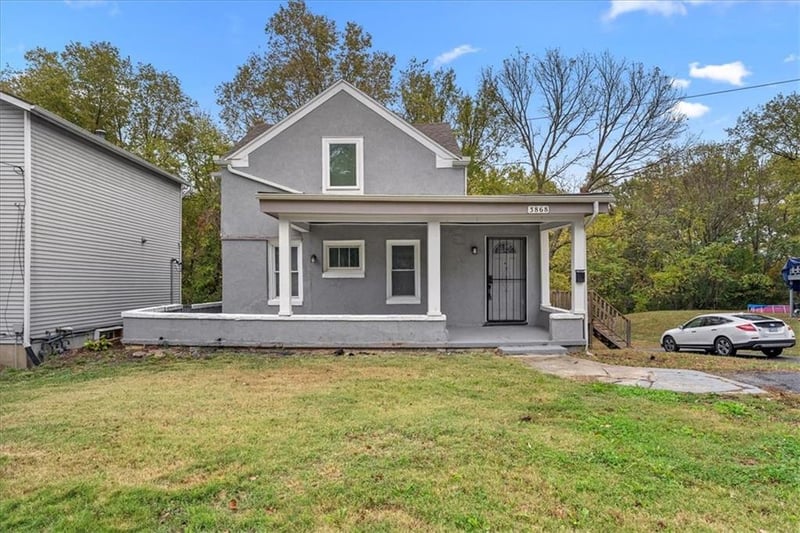 3868 59th St, Kansas City, MO 64130