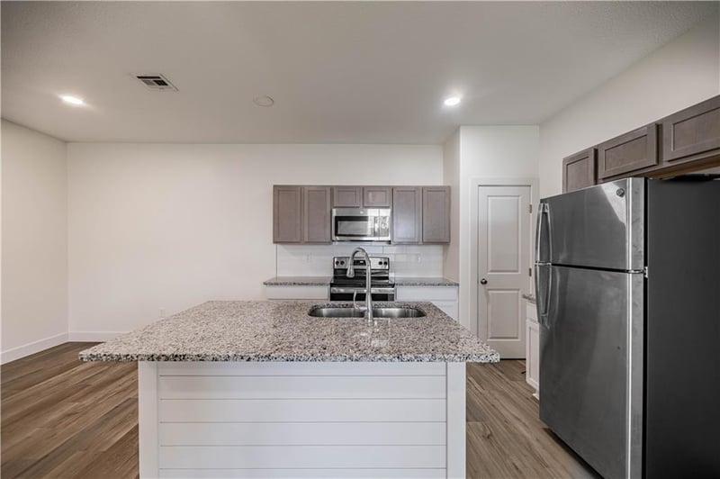 5771 E Bristol St, Wichita, KS 67220