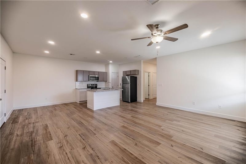5771 E Bristol St, Wichita, KS 67220