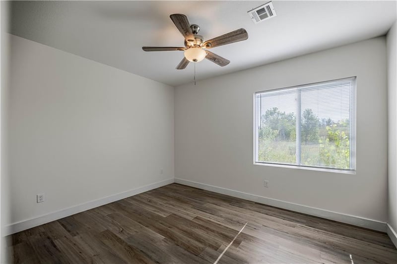 5771 E Bristol St, Wichita, KS 67220