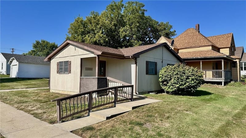 152 8 Th St, Trenton, MO 64683