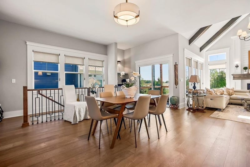 13401 174th Pl, Overland Park, KS 66221