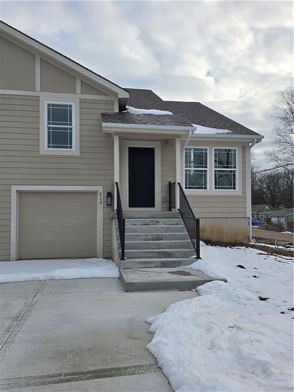 515 Smith St, Spring Hill, KS 66083