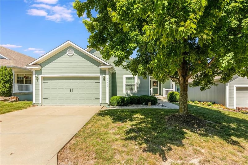17012 46th Street Ct, Independence, MO 64055