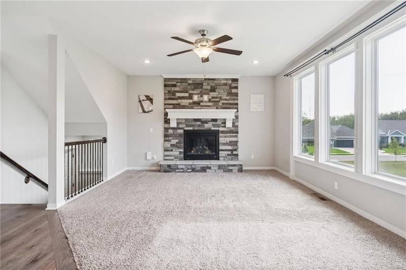 19527 116th St, Olathe, KS 66061