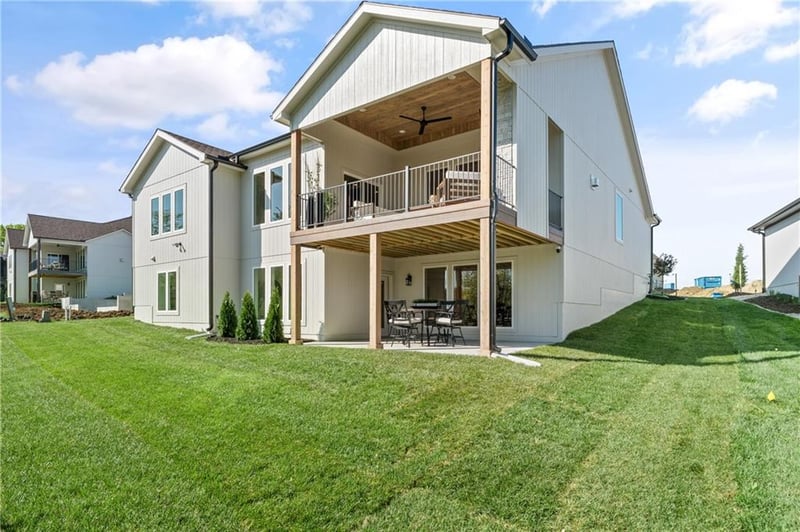 4335 Hideaway Dr, Lee's Summit, MO 64064
