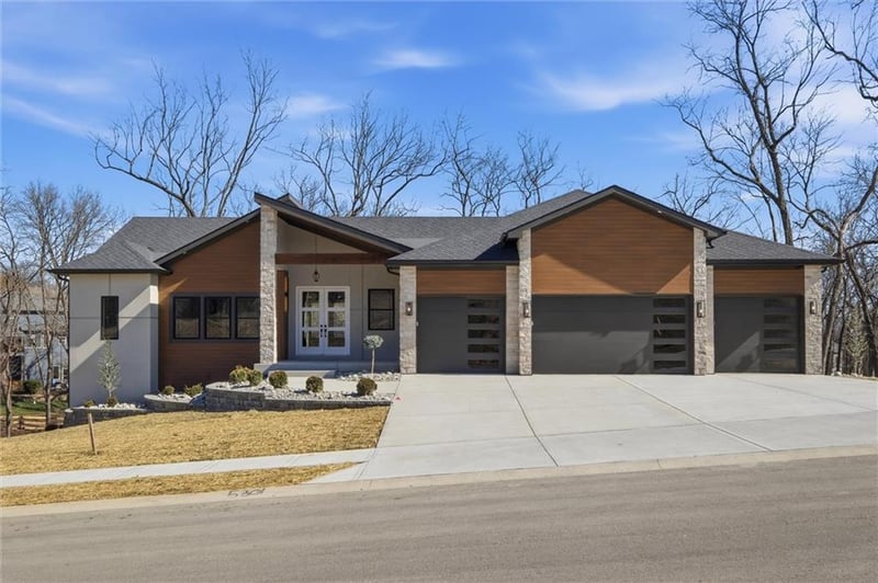 5301 104th St, Kansas City, KS 66109