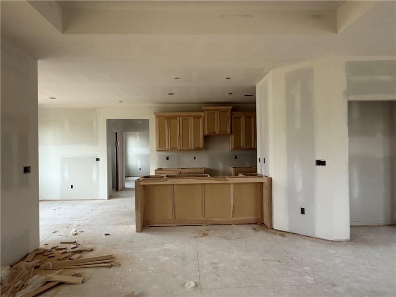 31538 86th St, De Soto, KS 66018