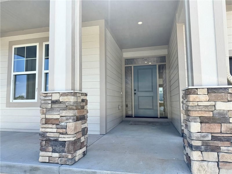 31401 85th Ter, De Soto, KS 66018