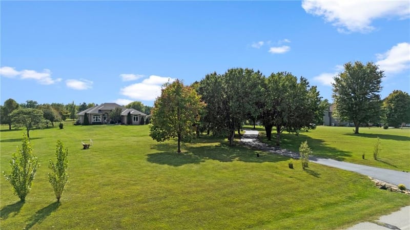 35001 E Stringtown Rd, Lone Jack, MO 64070