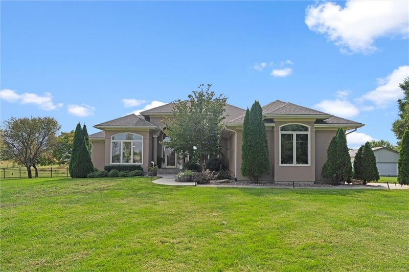 35001 E Stringtown Rd, Lone Jack, MO 64070
