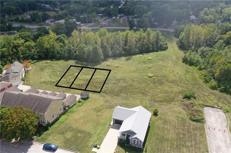 9524 58th St, Kansas City, MO 64133