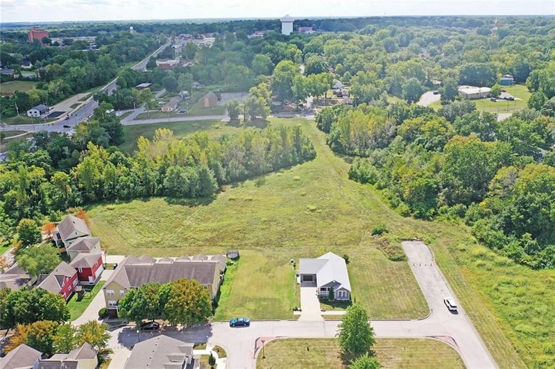 9524 58th St, Kansas City, MO 64133