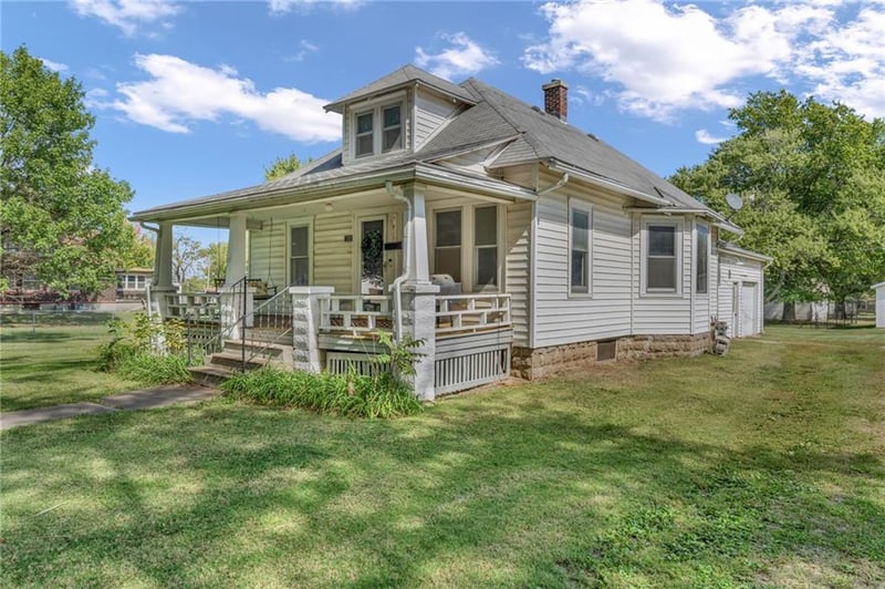 404 Cedar St, Overbrook, KS 66524