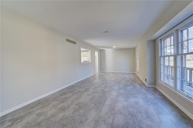 13101 53rd St, Kansas City, MO 64133