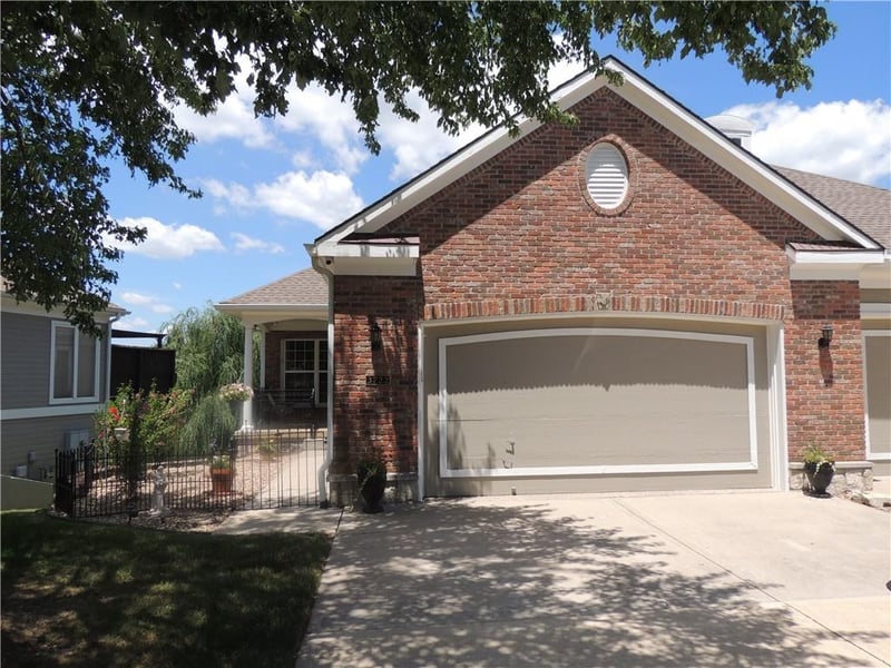 3722 Bolger Ct, Independence, MO 64055