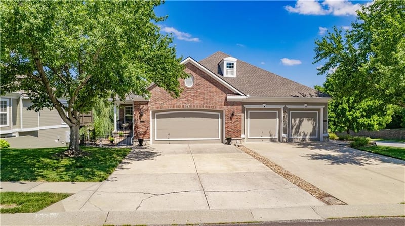 3722 Bolger Ct, Independence, MO 64055
