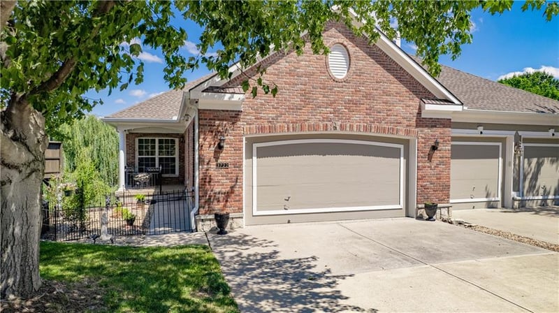 3722 Bolger Ct, Independence, MO 64055
