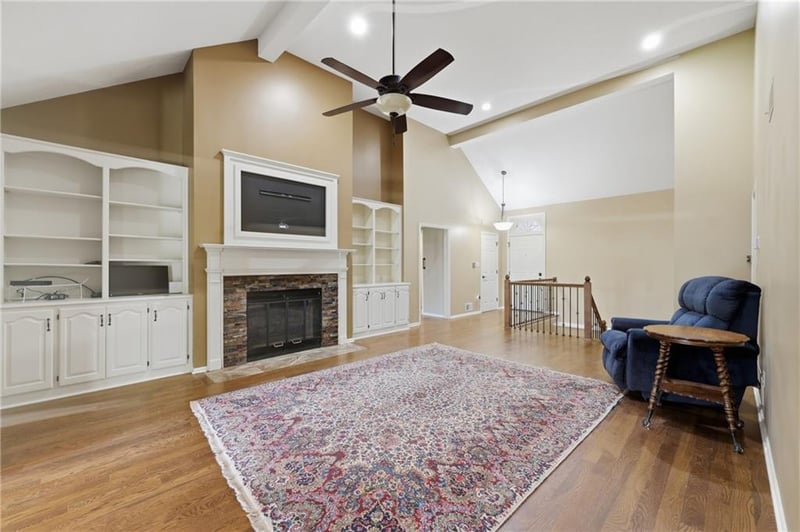 7861 118th Ter, Overland Park, KS 66210