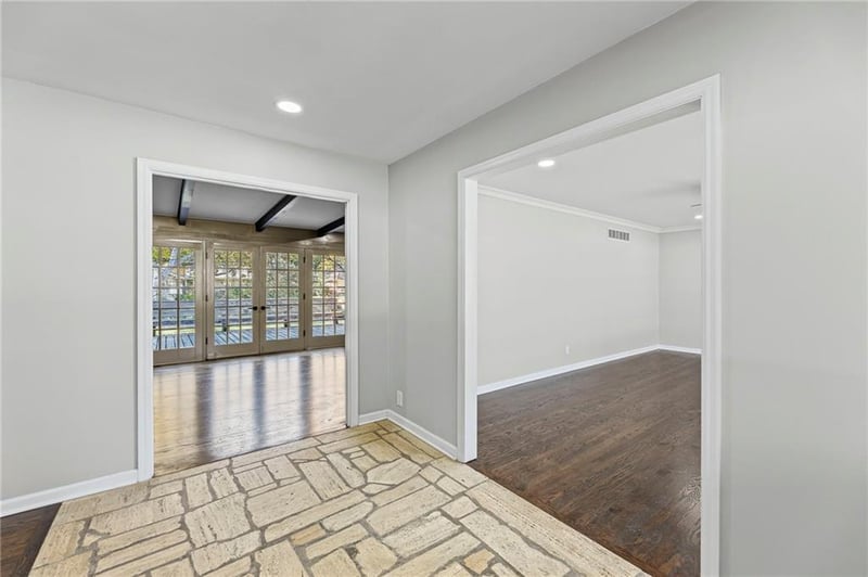 3210 Crysler Ave, Independence, MO 64055