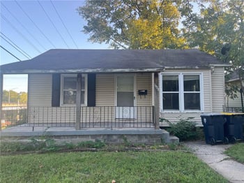 1025 E 84th Ter, Kansas City, MO 64131