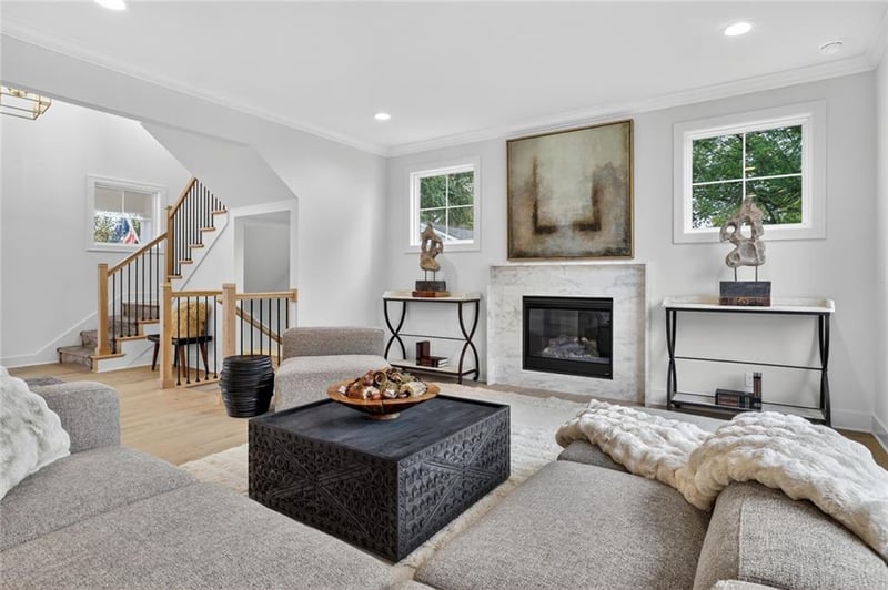 7616 Falmouth St, Prairie Village, KS 66208