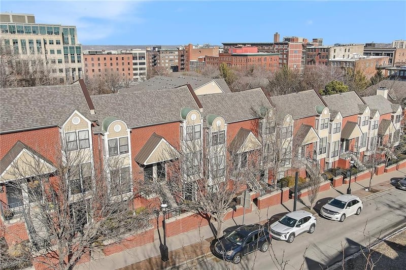 524 10th St, Kansas City, MO 64105