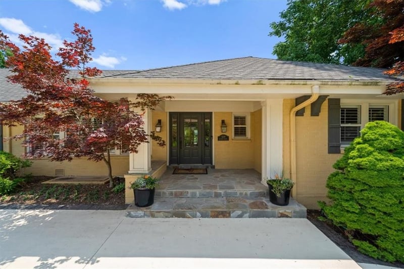 1219 W 64th Ter, Kansas City, MO 64113