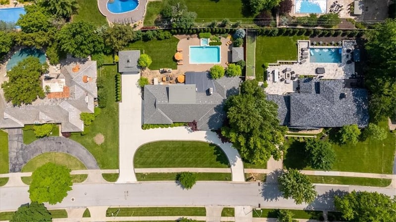 1219 W 64th Ter, Kansas City, MO 64113