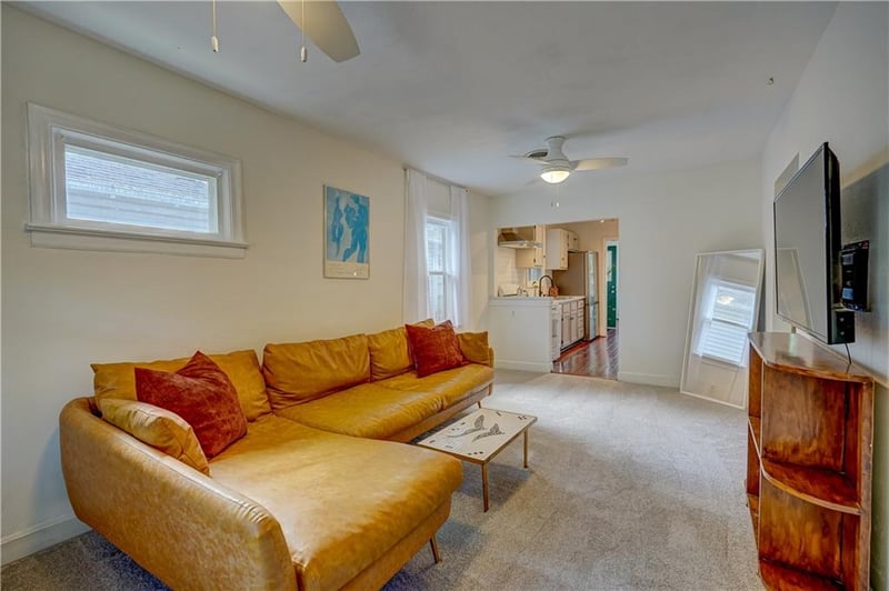 7602 Pennsylvania Ave, Kansas City, MO 64114