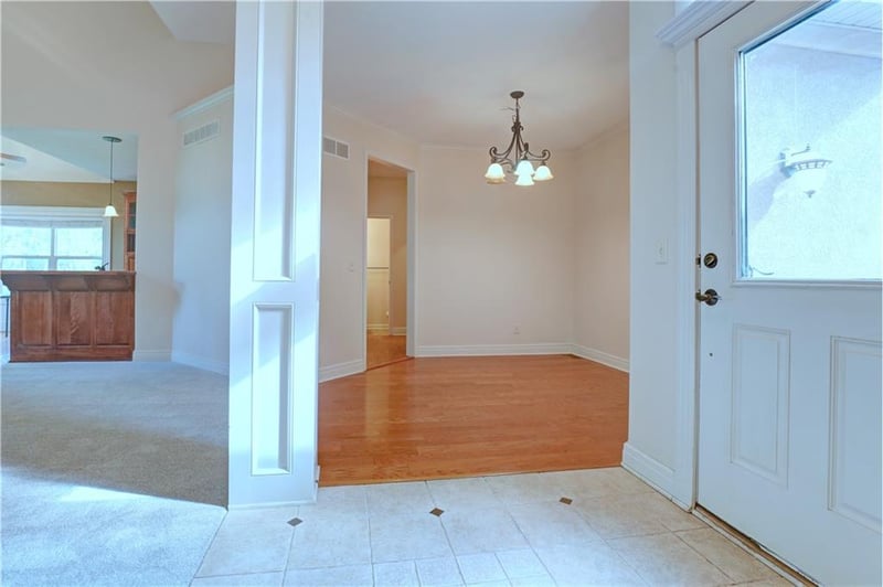 2110 Colonnade Ave, Grain Valley, MO 64029