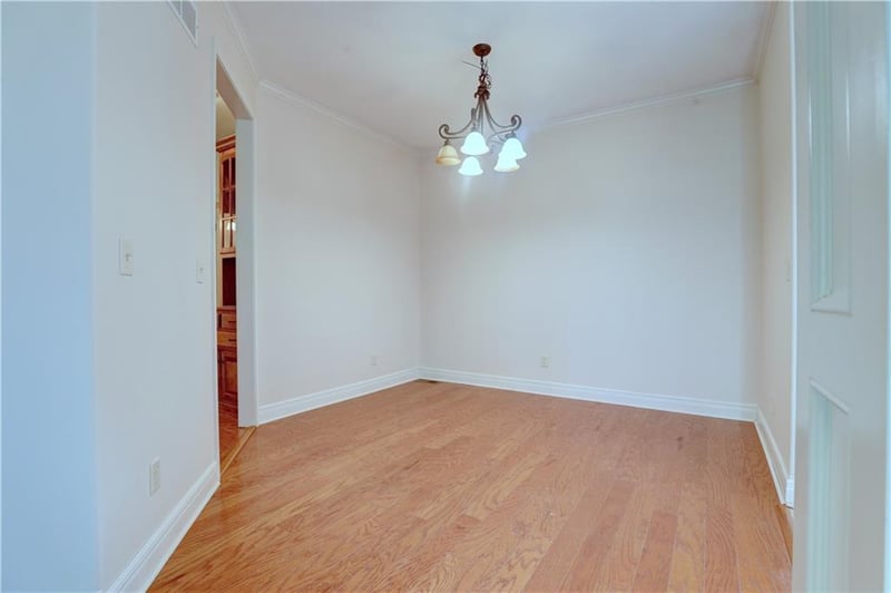 2110 Colonnade Ave, Grain Valley, MO 64029