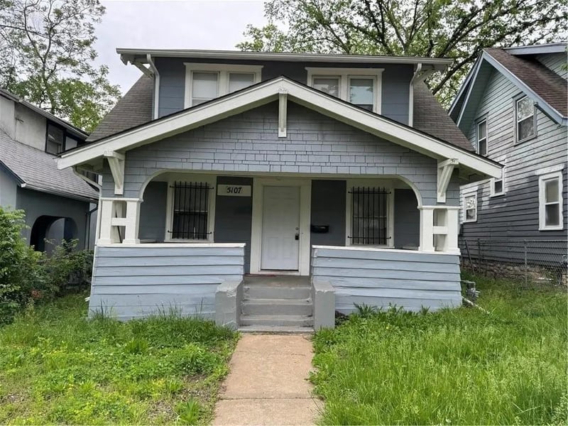 5107 Olive St, Kansas City, MO 64130
