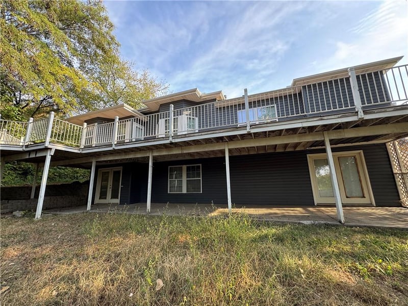 1219 Windcrest Ct, Grain Valley, MO 64029