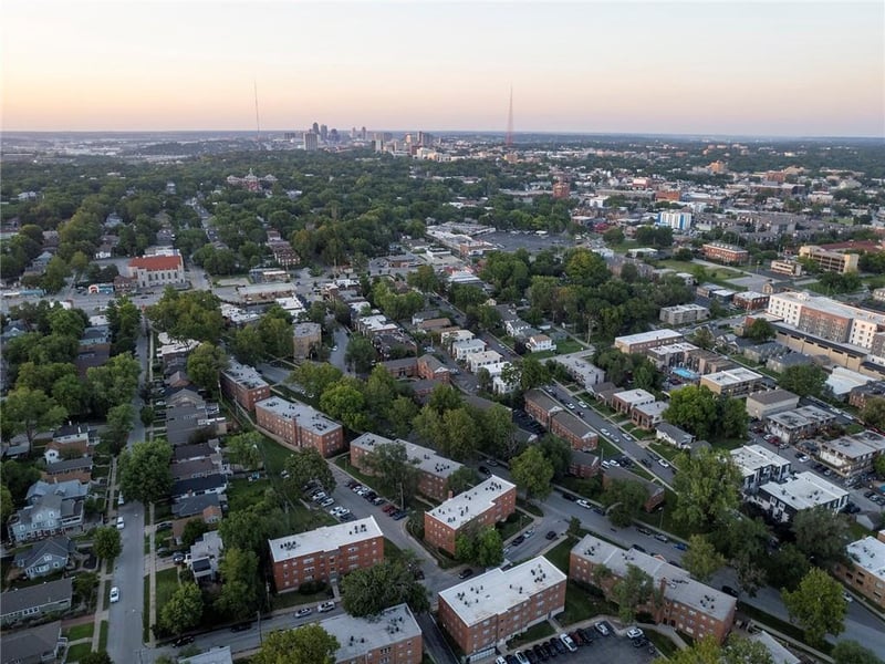 4514 Terrace St, Kansas City, MO 64111