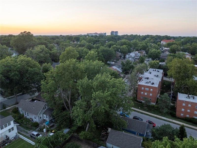 4514 Terrace St, Kansas City, MO 64111