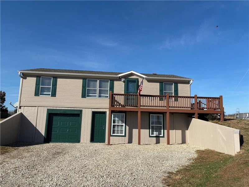 540 Nw Uu Hw, Centerview, MO 64019
