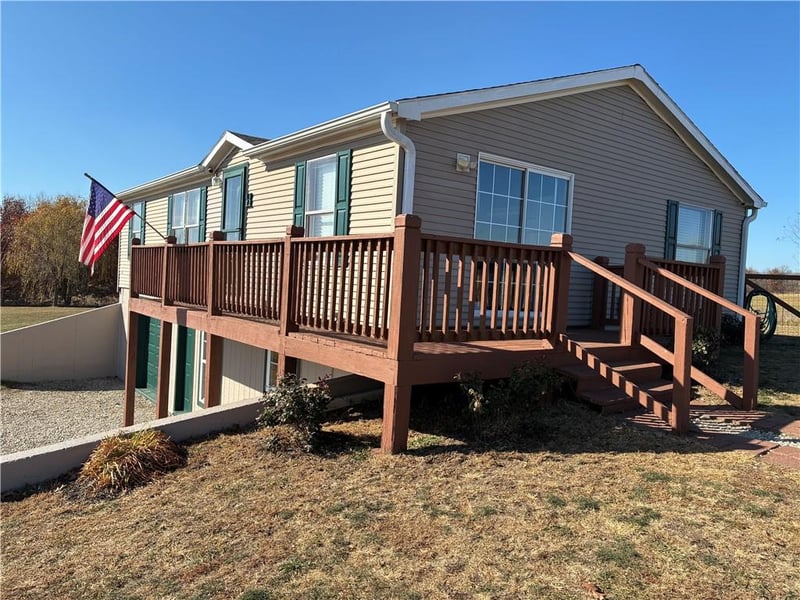 540 Nw Uu Hw, Centerview, MO 64019