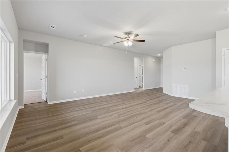 505 Carson Dr, Blue Springs, MO 64014