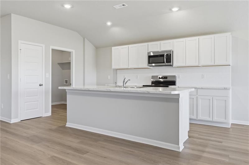 505 Carson Dr, Blue Springs, MO 64014